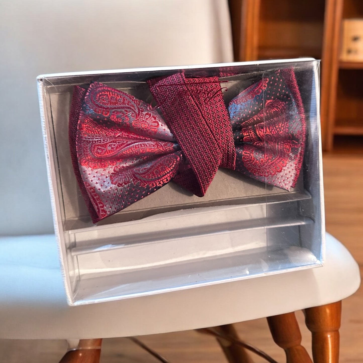 Bow tie & handkerchief